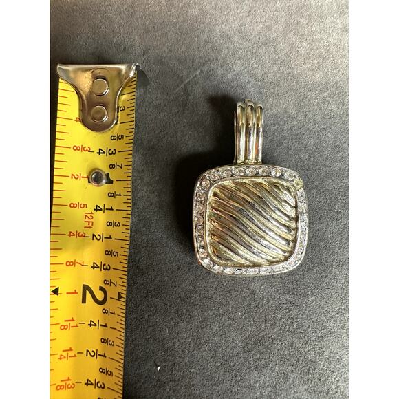 two tone Silver and gold with rhinestone cable style magnetic pendant - Picture 5 of 7